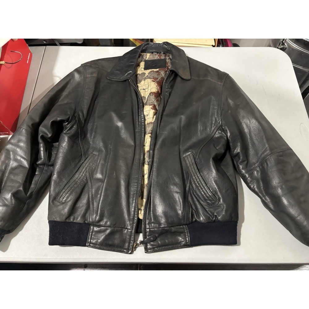 St. Johns Bay VTG lined black soft leather bomber jacket / men M / Nice